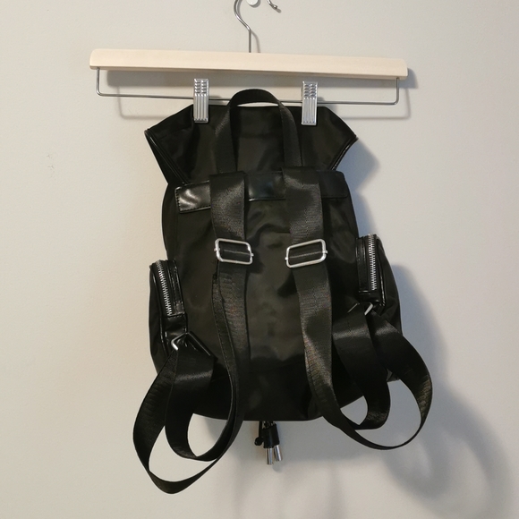 Urban Outfitter Small Backpack - Picture 2 of 4